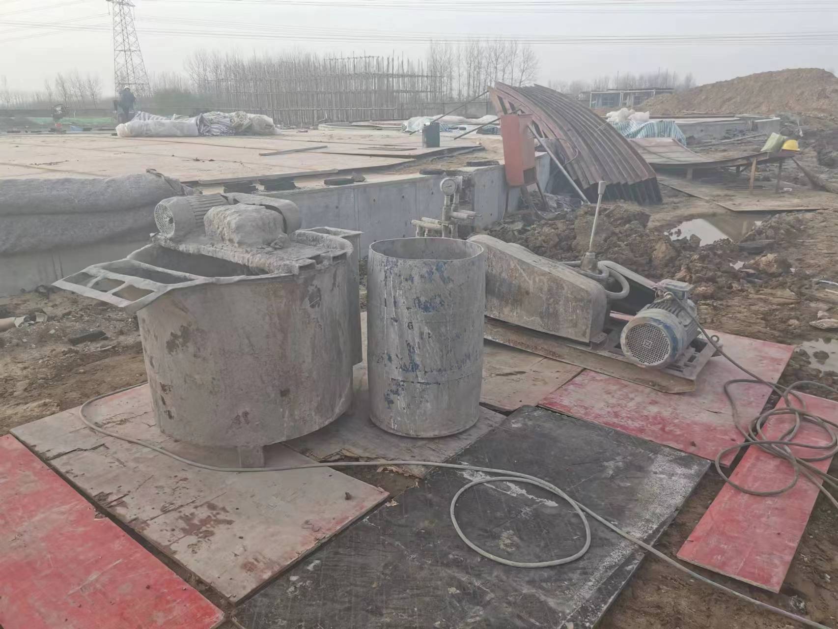 于洪设备基础注浆